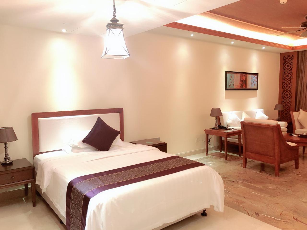 Stony Brook Villa Jianguo Resort Sanya Exteriör bild