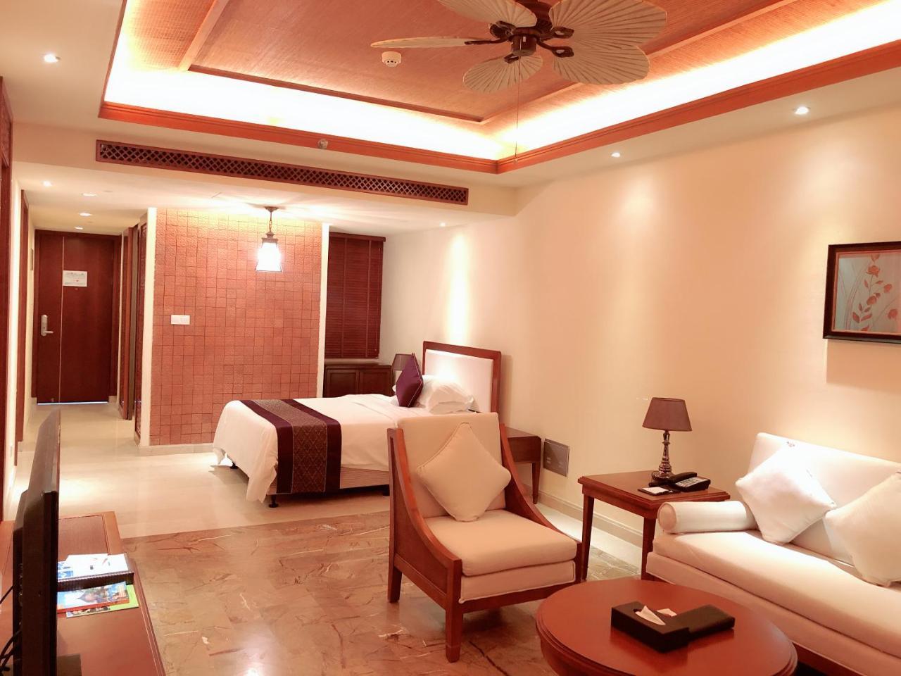 Stony Brook Villa Jianguo Resort Sanya Exteriör bild